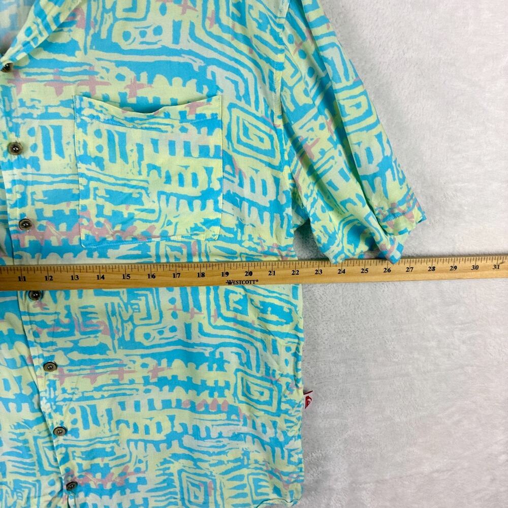 Quiksilver x Stranger Things Hawaiian Shirt Mens M The Argyle Surfer Boy 80s - Picture 7 of 8